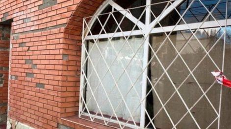 La casa donde vivía la familia, la habían usurpado hace 8 años.