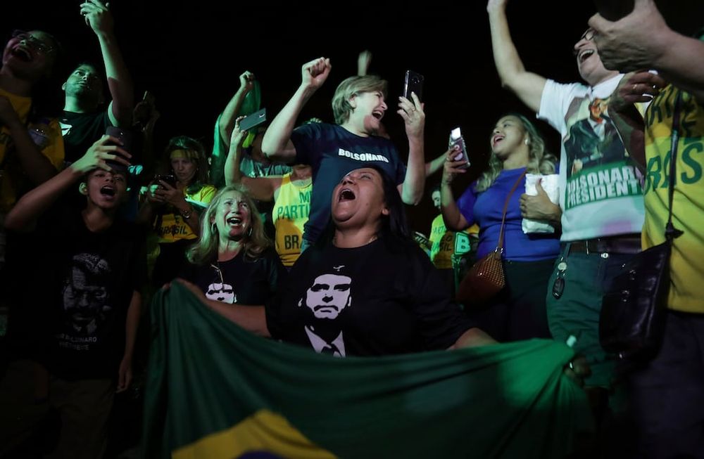 Bolsonaro sacó 17 puntos de ventaja, pero habrá balotaje con Haddad en Brasil