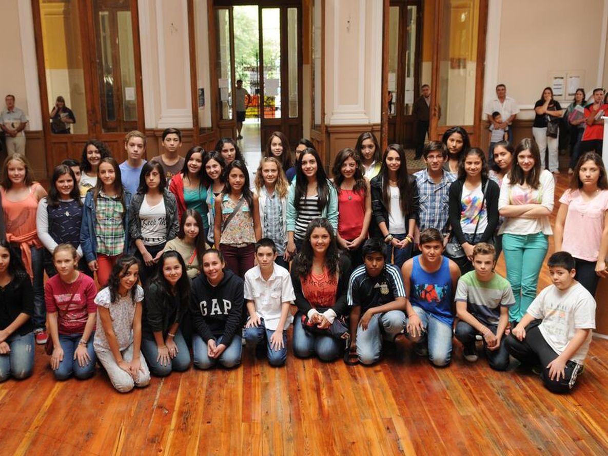 Convocatoria a aspirantes a la Beca “Dr. Adolfo Calle” 2022