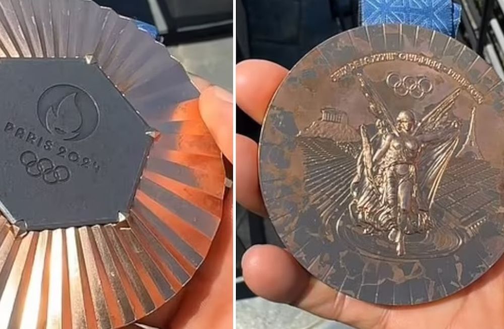 Un medallista olímpico mostró el deterioro de su bronce a menos de una semana de conseguirla.