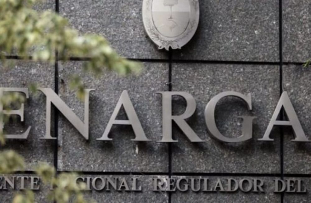 La creación de la Comisión de Usuarios Expendedores de Gas Natural Comprimido (GNC), que funcionará en el ámbito del Ente Nacional Regulador del Gas (Enargas) quedó hoy oficializada con su publicación en el Boletín Oficial.