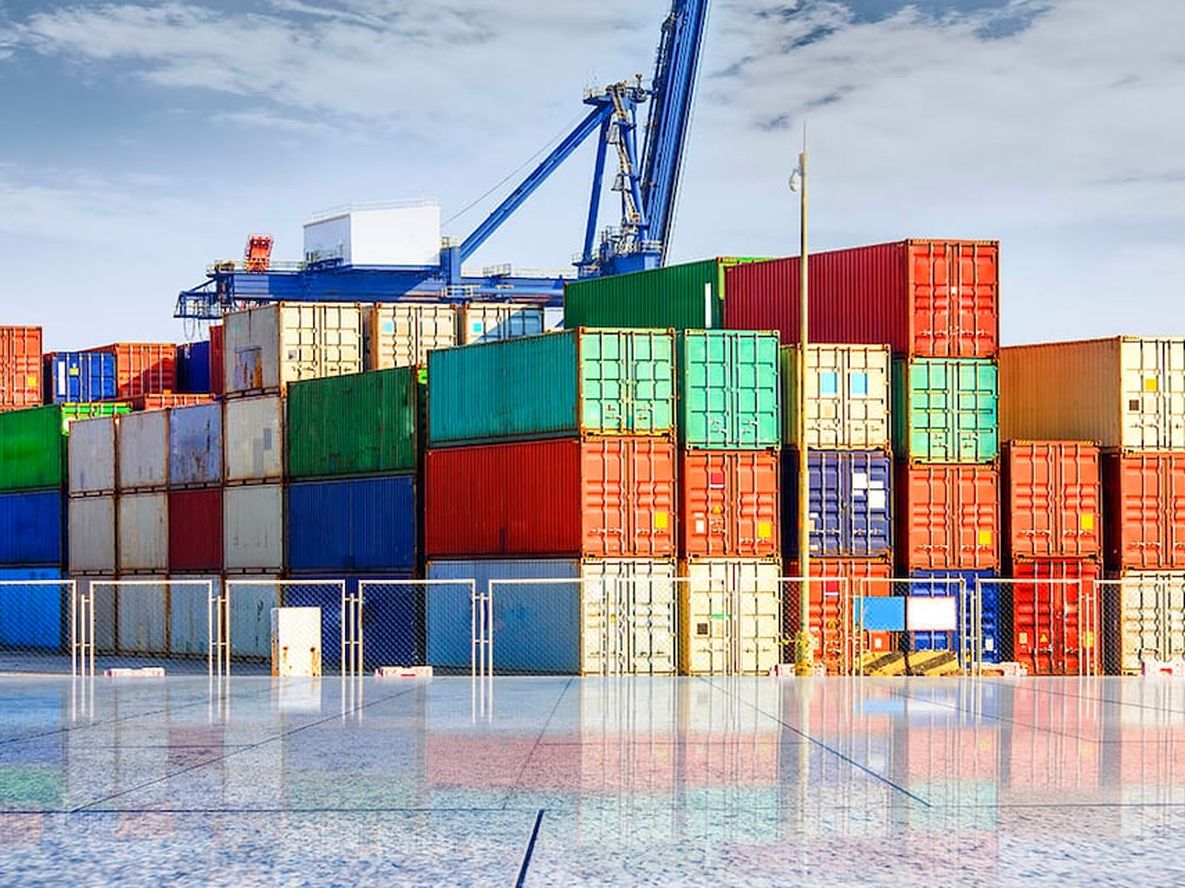 Las grandes y medianas importadoras deberán adelantar el 6% de Ganancias y el 20% de IVA, sin poder computarlo durante 9 meses, aunque tengan saldos a favor.