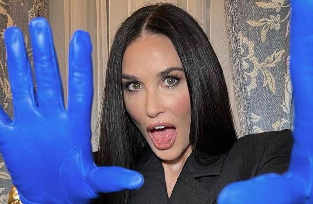 Demi Moore luce espléndida en sus redes y sus fans la llenan de Likes