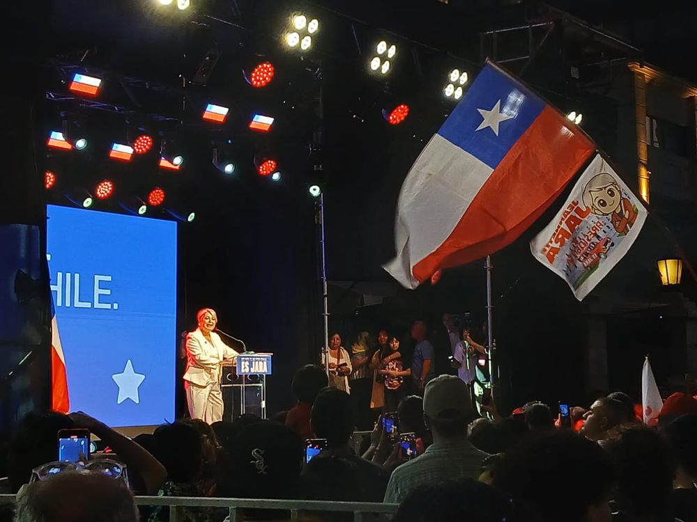 Jeannette Jara le habló a sus militantes, tras conocer los resultados de las elecciones en Chile