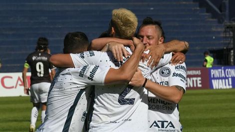 Independiente volvió al triunfo ante Platense y quedó en el podio de la B Nacional