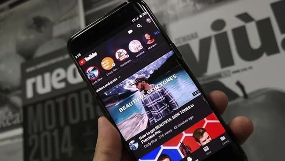 La filial de Google informó a los usuarios que el próximo 26 de junio eliminará la capacidad de agregar nuevas Stories. Imagen ilustrativa / Web