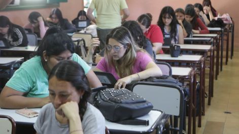 Los Andes | Los estudiantes que en el ciclo lectivo 2025 opten por carreras de nivel superior consideradas prioritarias por el gobierno de Mendoza recibirán un incentivo mensual.