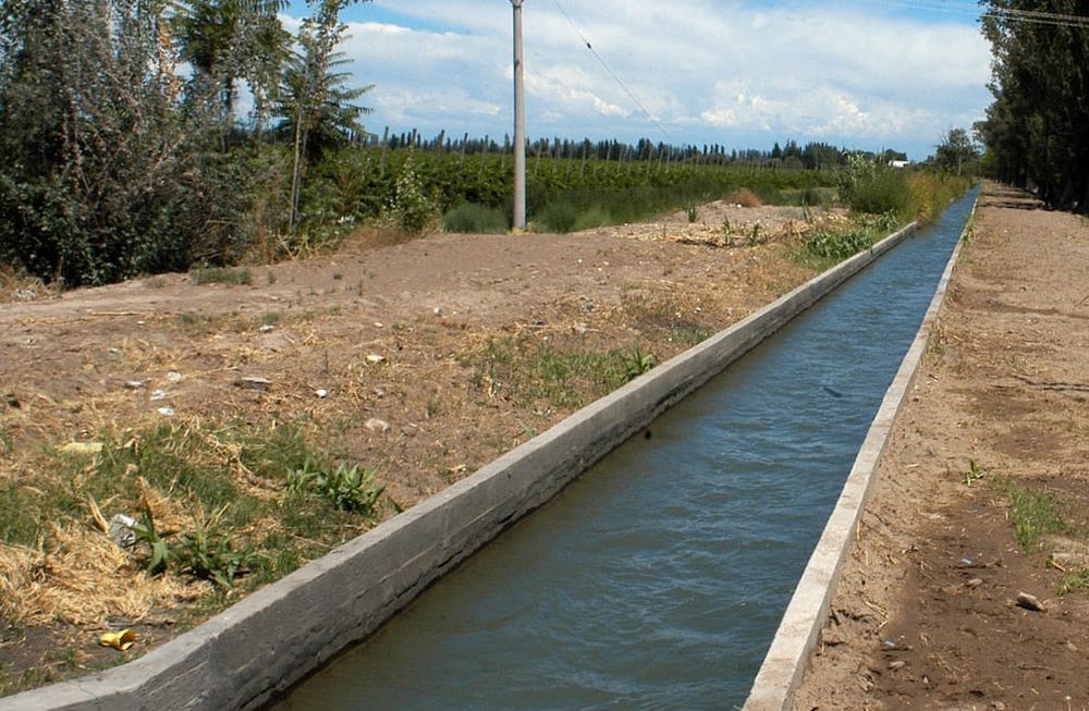 Según destaca Romito sólo 0,01% de las hectáreas con riego utilizan aguas de reúso y que su aplicación podría traer mejoras al sector productivo. / Patricio Caneo