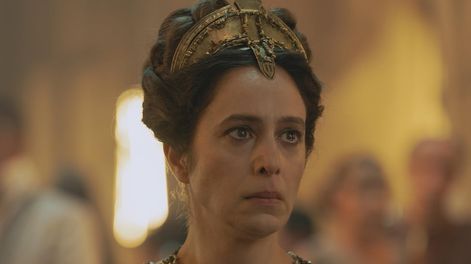 Los Andes | Jodhy May es la Emperatriz Natalya