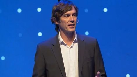 Los Andes | Leonardo Coca, Director de Negocios B2B, brindó una introducción al negocio corporativo destacando la visión de Telecom como partner estratégico que potencia a las empresas argentinas, ayudándolas a su transformación digital con soluciones innovadoras y f