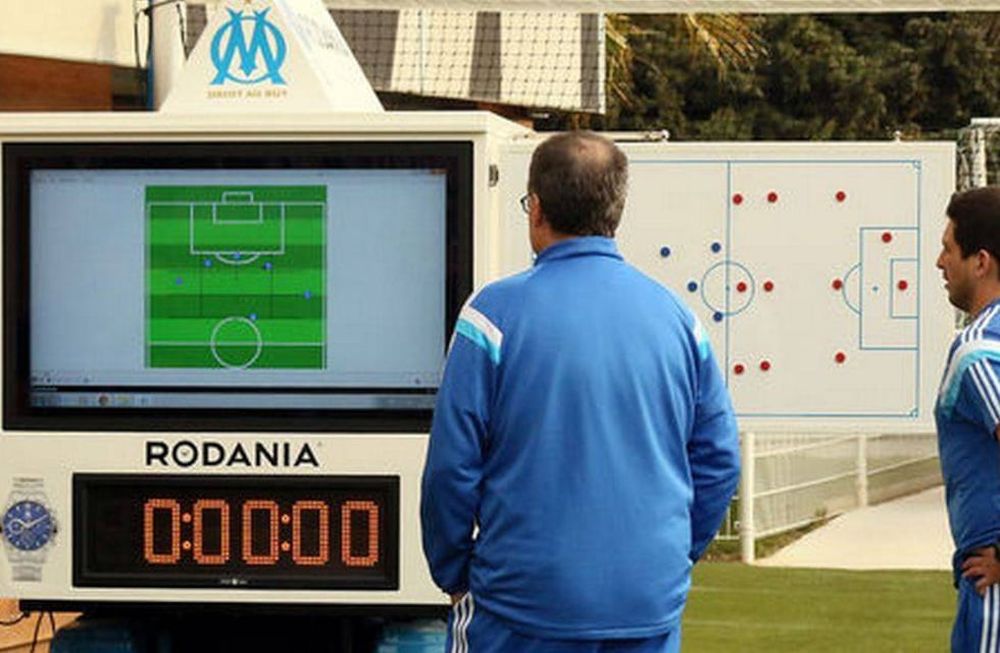 Conocé el Bielsa Móvil que diseñó el Loco para los entrenamientos