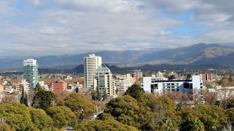 Tiempo en MendozaEmiten alerta amarilla por tormentas en MendozaFoto: Orlando Pelichotti / Los Andes