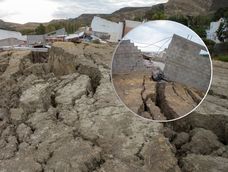 Impactante desplazamiento de tierra destruyó casas y obligó a evacuar a más de 90 familias en Comodoro Rivadavia. Impactante desplazamiento de tierra destruyó casas y obligó a evacuar a más de 90 familias en Comodoro Rivadavia.