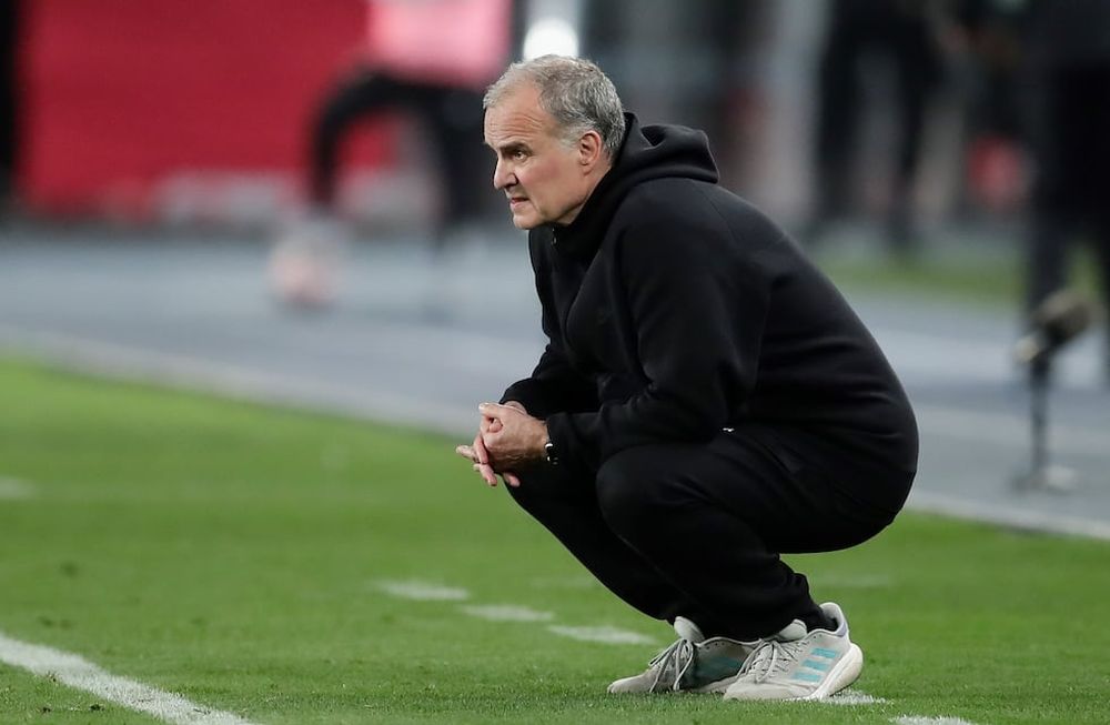 ¿Marcelo Bielsa, entrenador actual de la selección de Uruguay, ingresa en la lista? (AP)