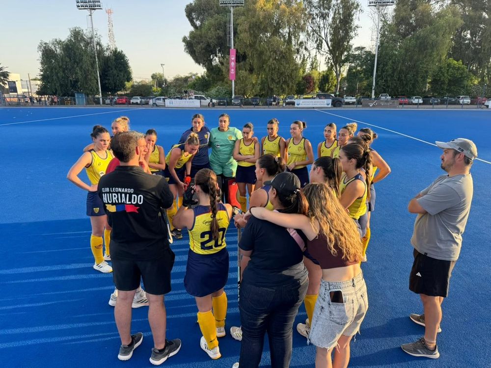 Hockey Césped. Después de terminado el cotejo, el DT Leo Lorenzo habló con sus dirigidas.