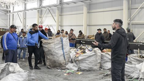 Guaymallén impulsa la inclusión social con capacitación para los trabajadores del ex basural de Puente de Hierro