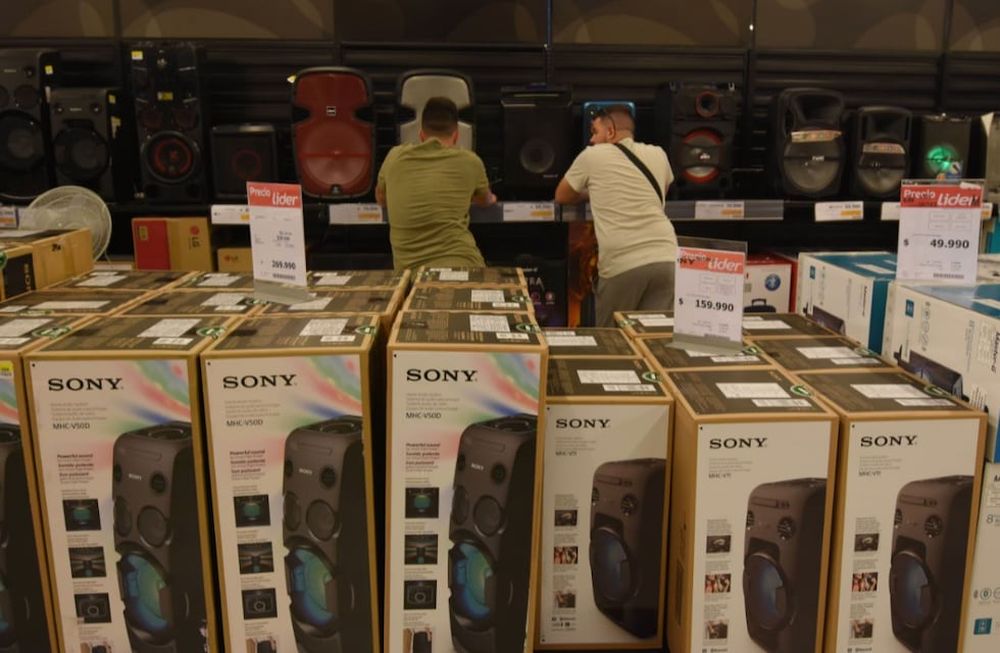 Comprar ropa y electrónica en Chile es todavía más barato