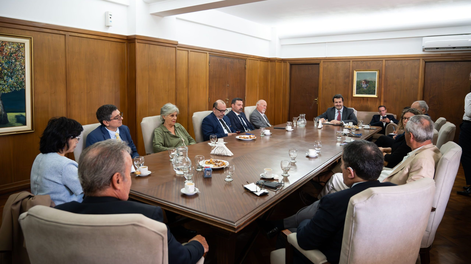 Mendoza fortalece la articulación internacional con una reunión clave con cónsules acreditados en la provincia.