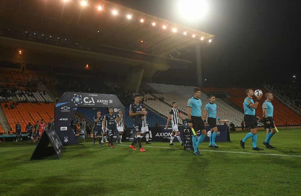 Independiente Rivadavia vs Gimnasia  y Esgrima