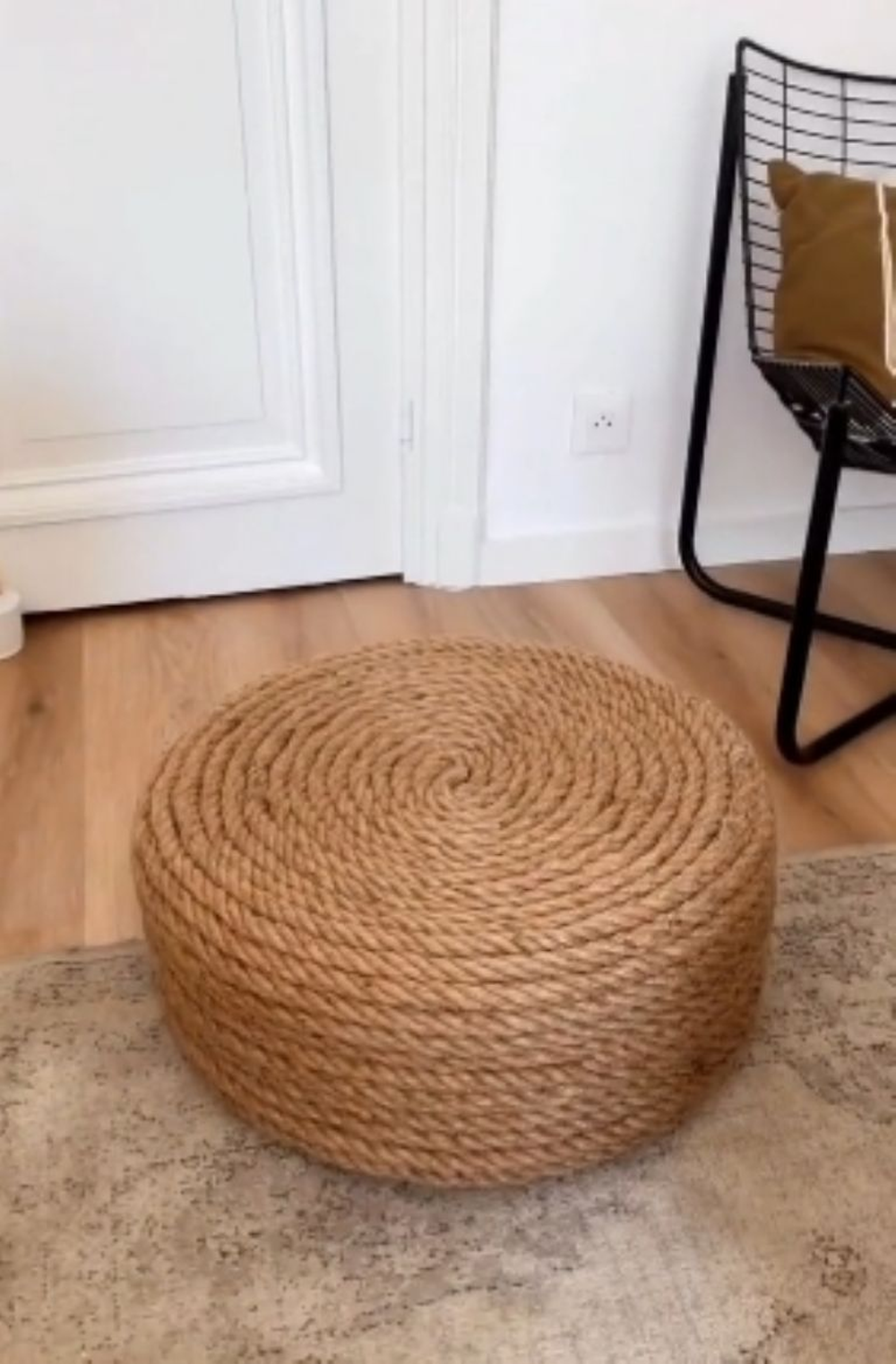 Los flotadores viejos que suelen estar en tu casa pueden pasar a ser adornos impresionantes.