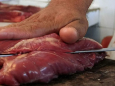 bajaron los precios de la carne por el desplome en el consumo