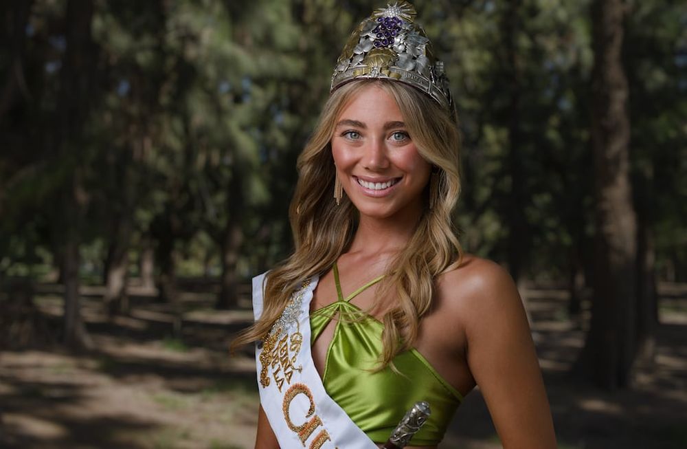 Agostina Saua podría hacer historia coronándose como la primera Reina Nacional de la Vendimia de la Ciudad