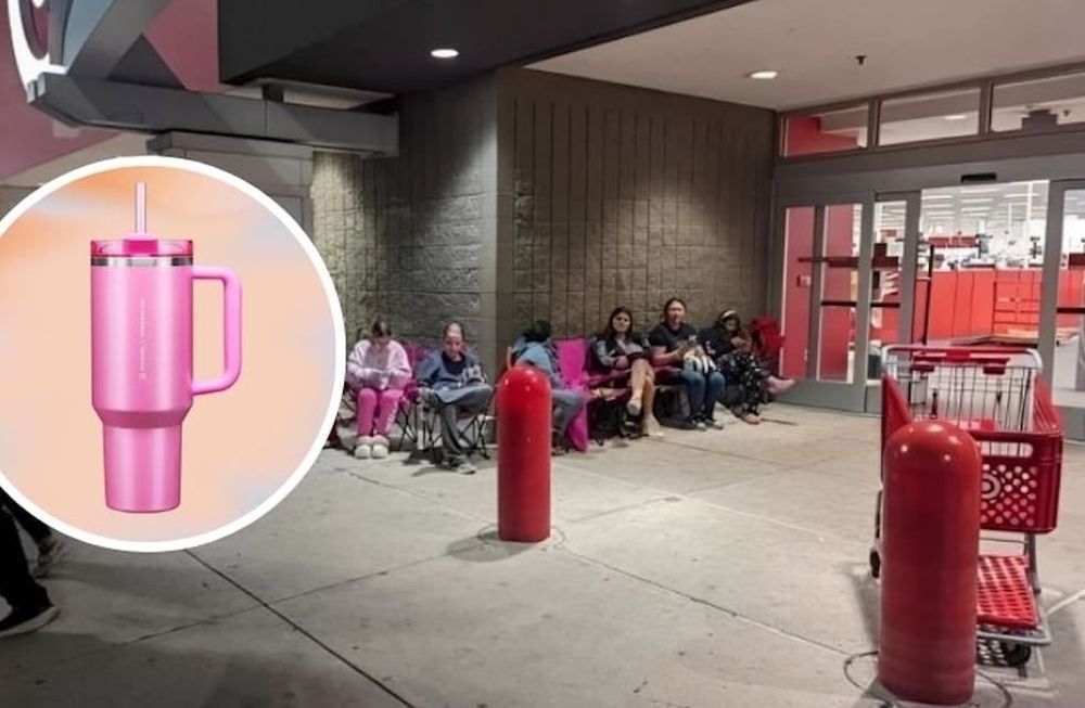 “Pink Stanley de Starbucks”, ese es el nombre que lleva el vaso de acero inoxidable sellado al vacío y de edición limitada que es furor en Estados Unidos.