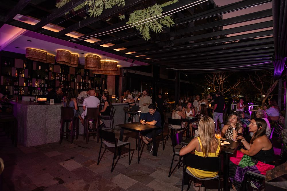 Jacarandá Garden Bar 3