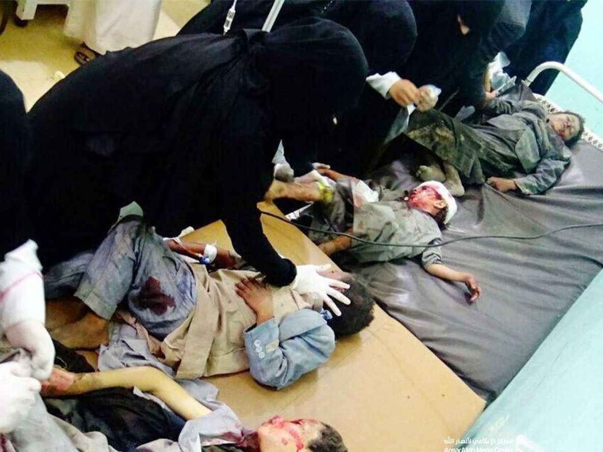 Al menos 29 niños mueren en ataque contra autobús en Yemen