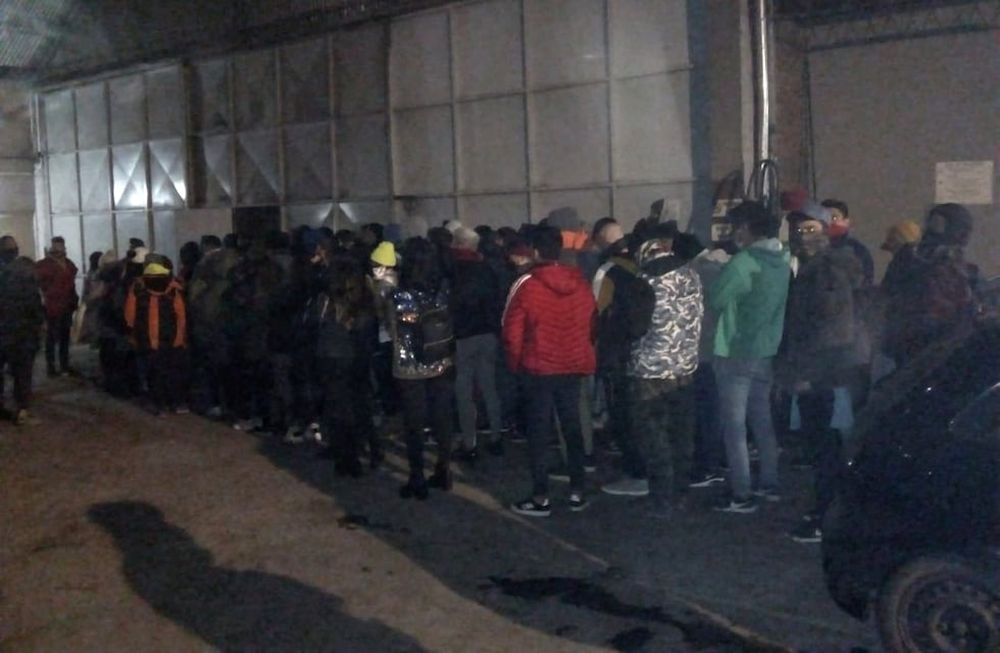 El festejo ilegal de Guaymallén se realizó en un galpón de calle Saavedra al 1000. Los inspectores señalaron que la gente les dijo que la invitación trascendió de boca en boca.