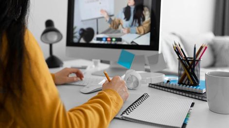El crecimiento de los cursos online “ha sido exponencial” por un tema de necesidad. / Archivo