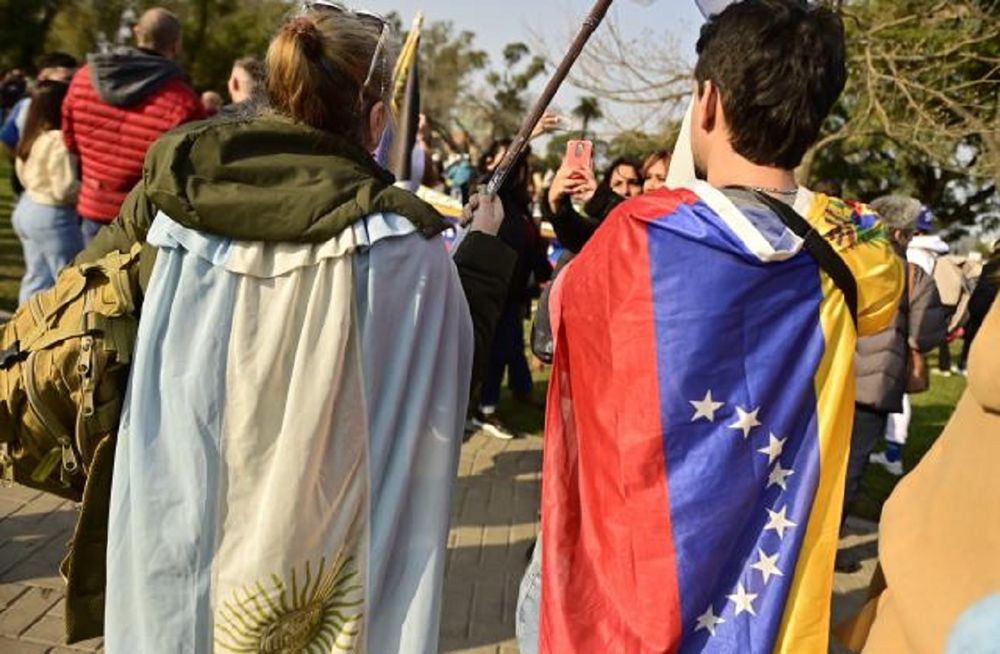 Dan acceso a la ciudadanía argentina para aquellas extranjeros que hagan inversiones grandes en el país