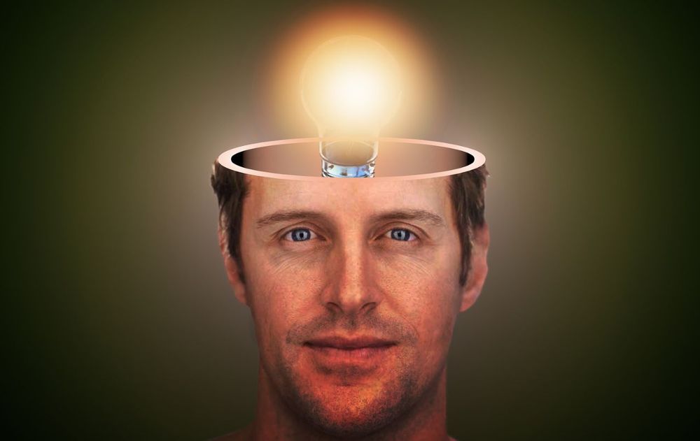 Estas señales que destaca la ciencia son bastante simples pero profundas y revelan modos de razonar que distinguen una mente curiosa, reflexiva y flexible.