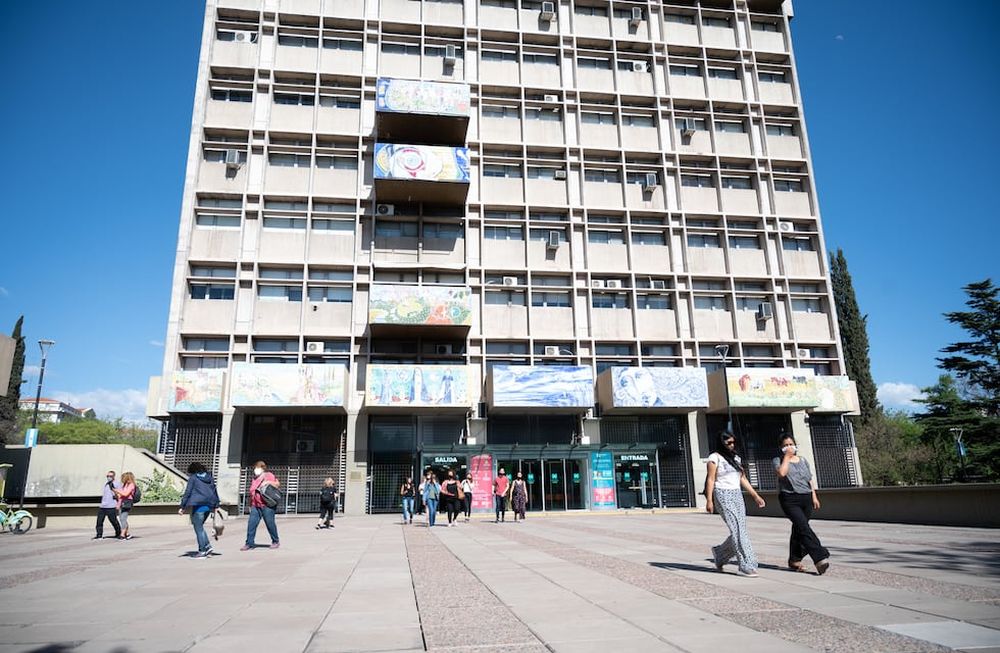 Así funcionarán los servicios municipales este fin de semana largo