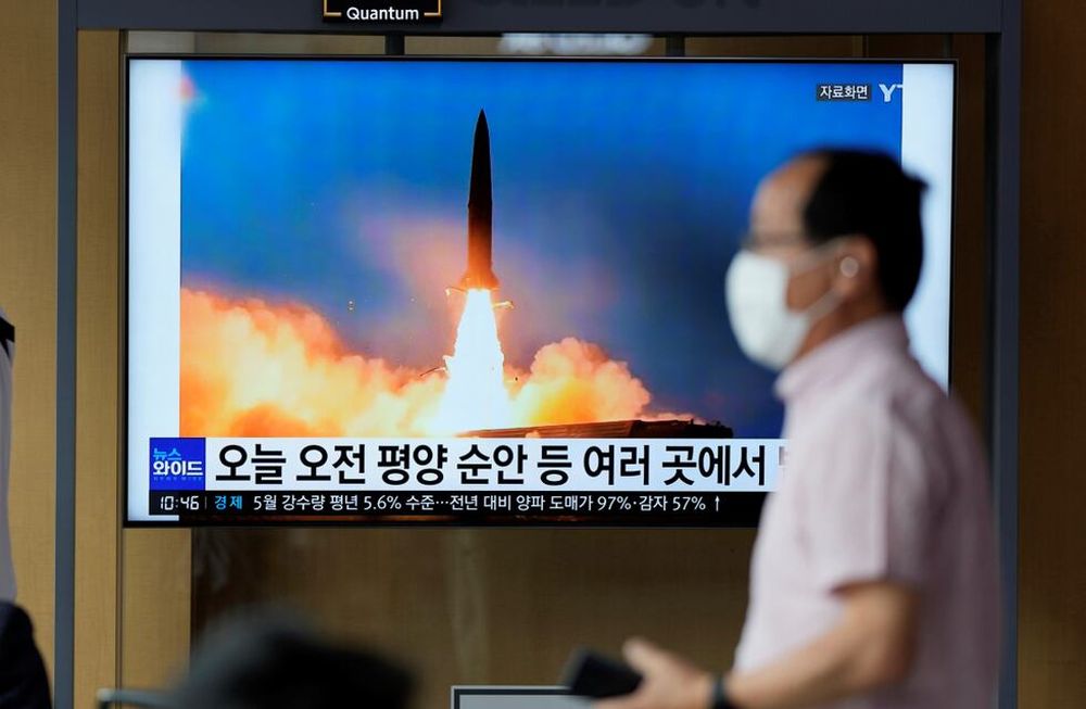 Hace meses que las dos Coreas intercambian lanzamientos de misiles, aunque ahora lo están haciendo casi en simultáneo (Foto AP / Lee Jin-man)