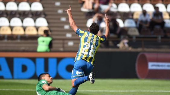 El mendocino Lucas Gamba marcó el empate para Rosario Central contra Platense (@RosarioCentral)