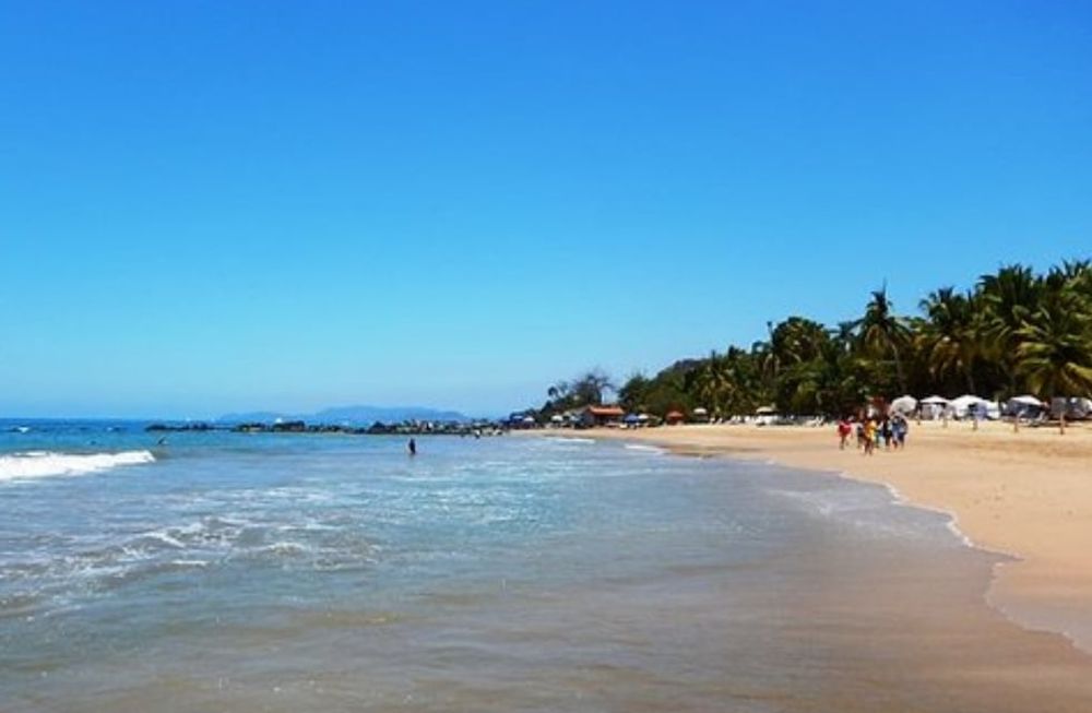 En Playa Quieta, ubicada en la ciudad de Ixtapa al norte del estado de Guerrero, habitan cocodrilos y tiburones, por lo que se aún no se determina cual fue el animal responsable de los ataques. Foto: TripAdvisor
