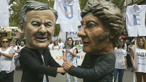 Protestas contra el Gobierno en el Carrusel 2024 - Orlando Pelichotti / Los Andes