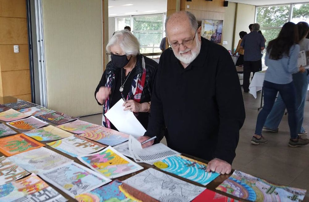 Bodegas Chandón realizó la 16ava. Edición del Certamen Artístico Educativo del cual participaron escuelas públicas. El objetivo es promover la creatividad de los chicos bajo la temática vitivinícola