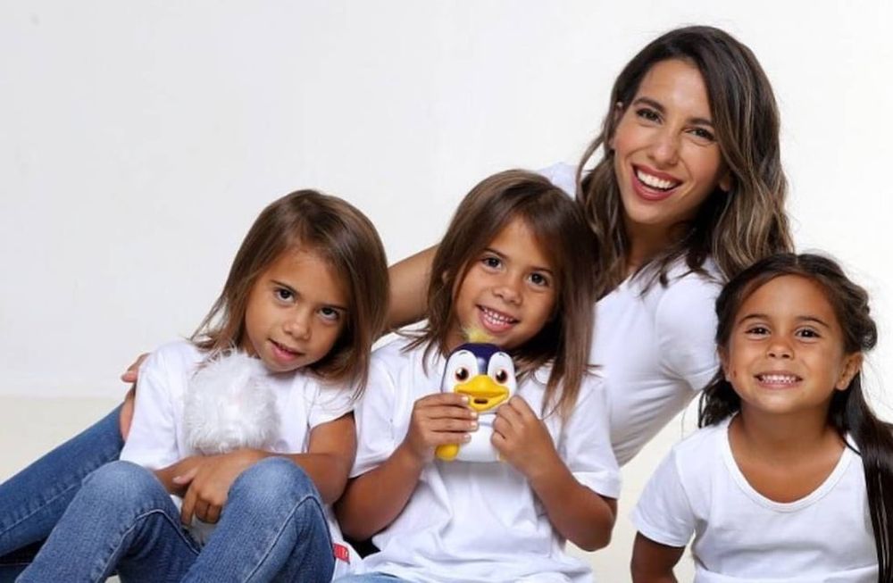 Cinthia Fernández y sus hijas venden galletitas para poder ir a Disney