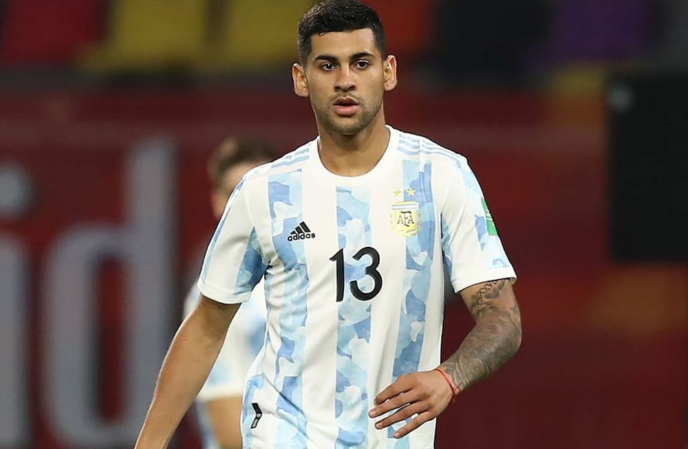 Cristian Romero, defensor cordobés de gran actuación con la selección argentina ante Chile. (AP)