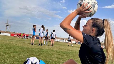 Los Andes | Muchas futbolistas dejaron ver su jerarquía en Pueblo Nuevo Camp.