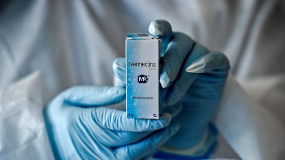 La ivermectina disminuye la replicación del virus in vitro.