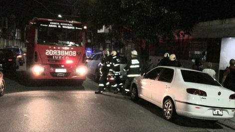 Los pequeños estaban encerrados en un departamento ubicado en el barrio de Flores. Foto: Gentileza / EmergenciasBA