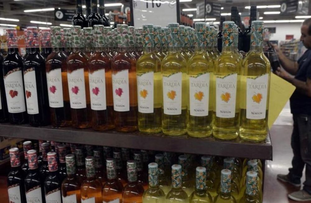 A nivel productivo, la cosecha es chica pero probablemente dentro de lo estimado por el INV. Junio, con la liberación del vino, mostrará varias cartas guardadas.