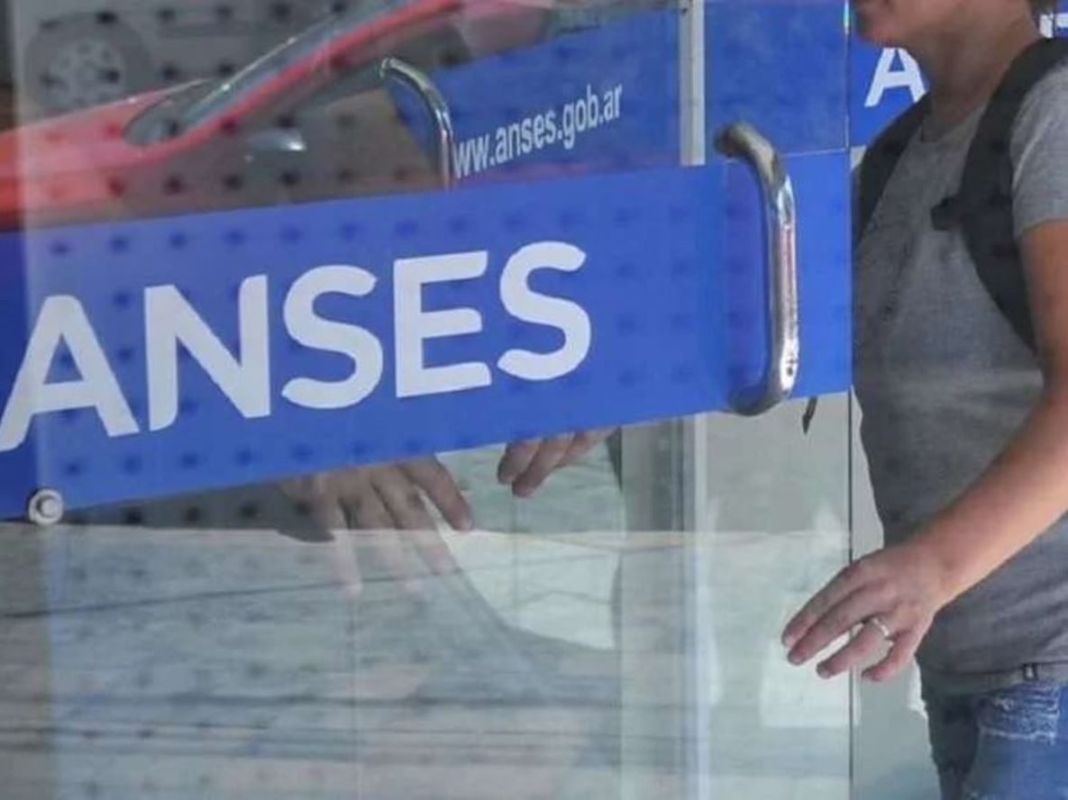Anses: la fecha en que jubilados y beneficiarios de AUH cobrarán el bono de hasta $5.000