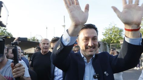 El candidato a diputado nacional de La Libertad Avanza, Luis Petri, se despide de su cargo en el Ministerio de Defensa&nbsp;