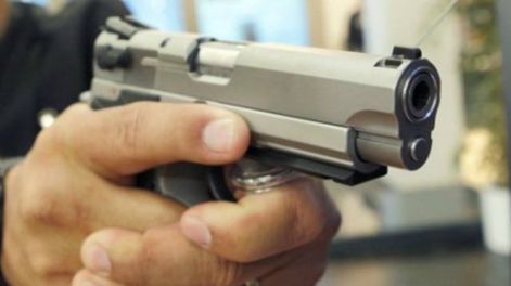 Perpetua para un policía por un caso de gatillo fácil.