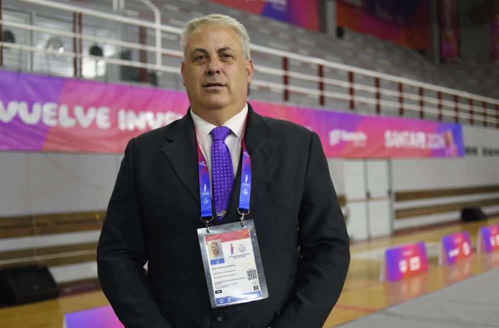 Gerardo Becerra, presidente de la Federación Mendocina de Esgrima, cumple una función clave en los Juegos Suramericanos Santa Fe 2026 y proyecta nuevos desafíos para la disciplina en Mendoza.