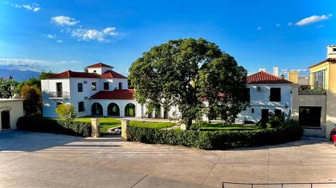 El despertar de un Chateau en Maipú.